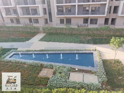 شقة مميزة للإيجار في فيفث سكوير المراسم بموقع راقٍ ومساحة واسعة