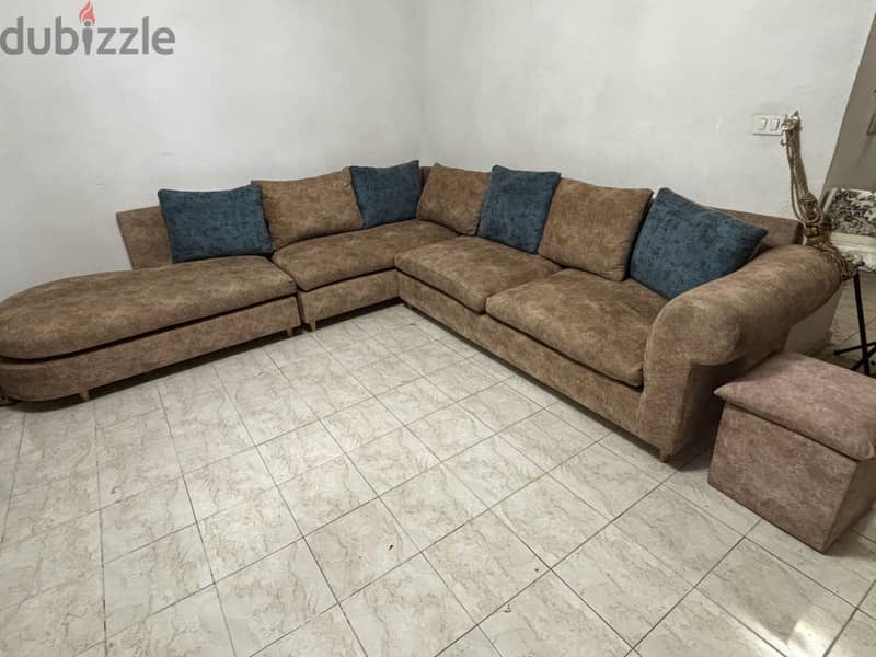 Living room 3