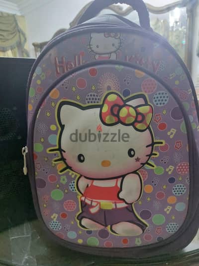 شنطة bz  kitty اصلى   مجسمة  حالتها ممتازة