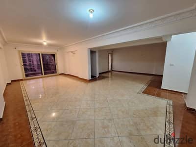 Luxury apartment for rent 250m ( Smouha - second number from Fawzi Moaz Street and you see steps to Smouha Club ) 30,000 EGP monthly