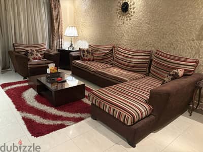 ركنة و غرفة معيشة كاملة