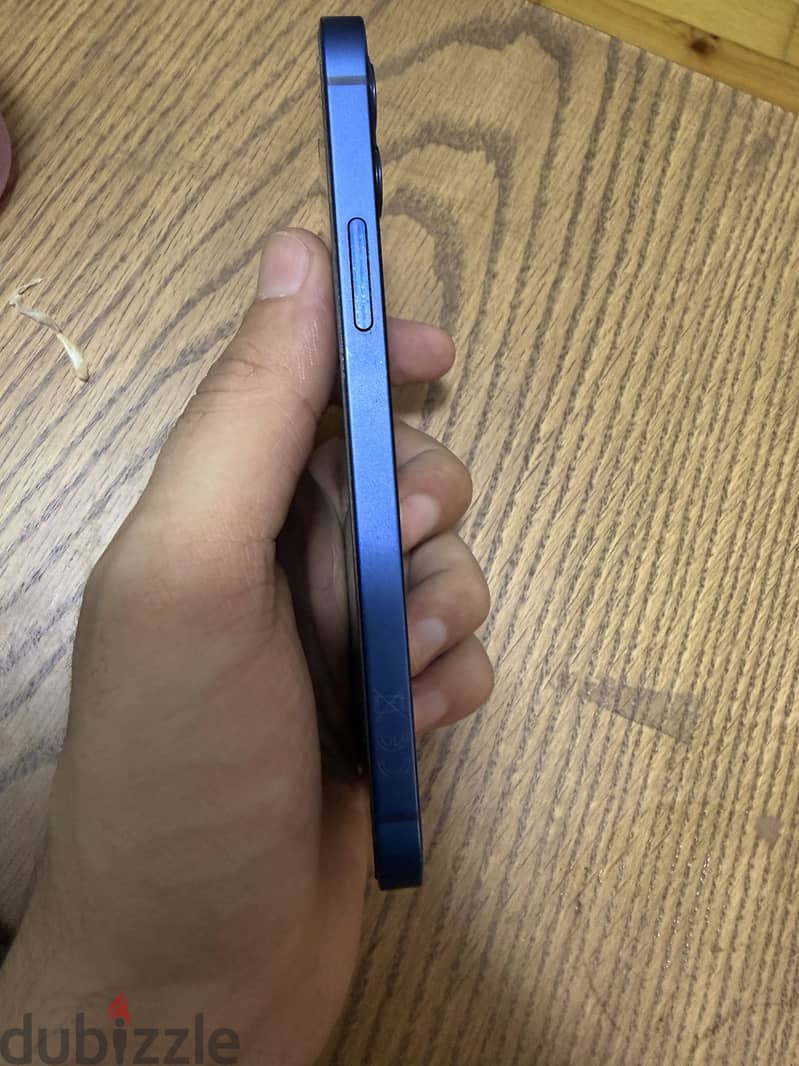 iphone 12 128gb mint condition 3