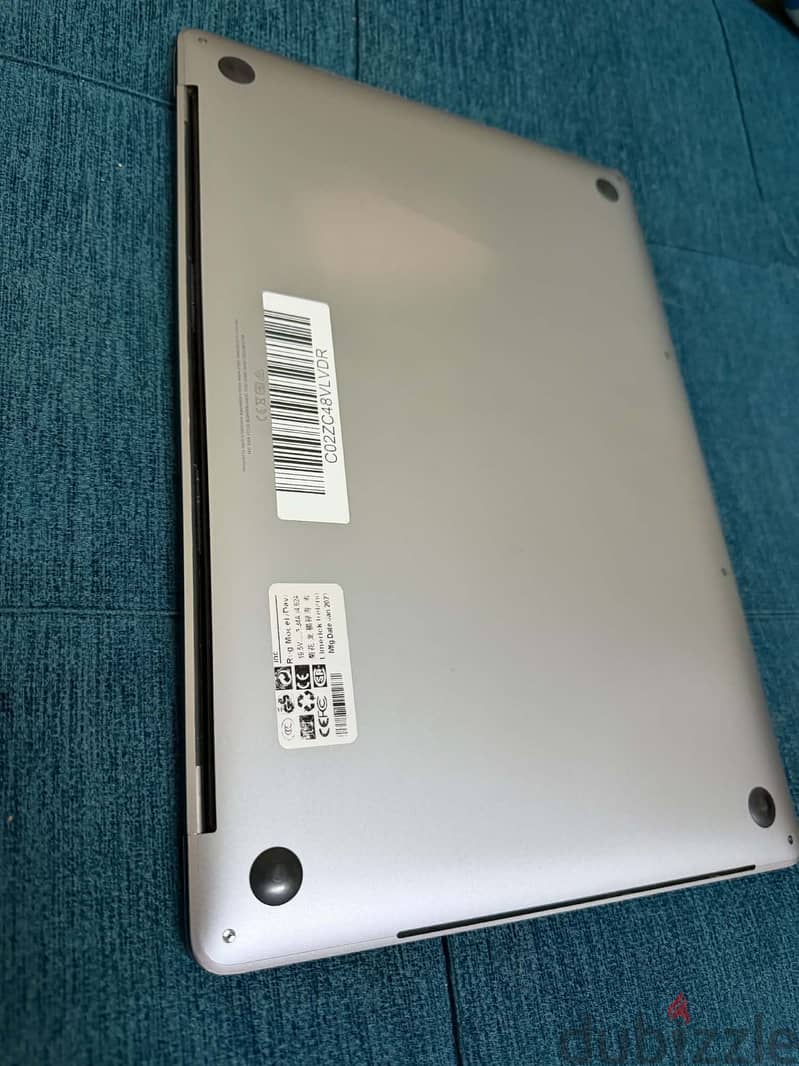MacBook Pro 15.4 inch 1