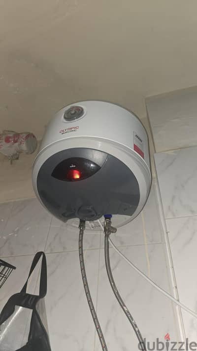 سخان استعما ل ٦ شهور معاه ضمان