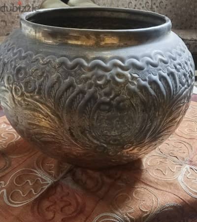 كاشبوه نحاس حجم كبير.  لاصحاب الذوق الراقي