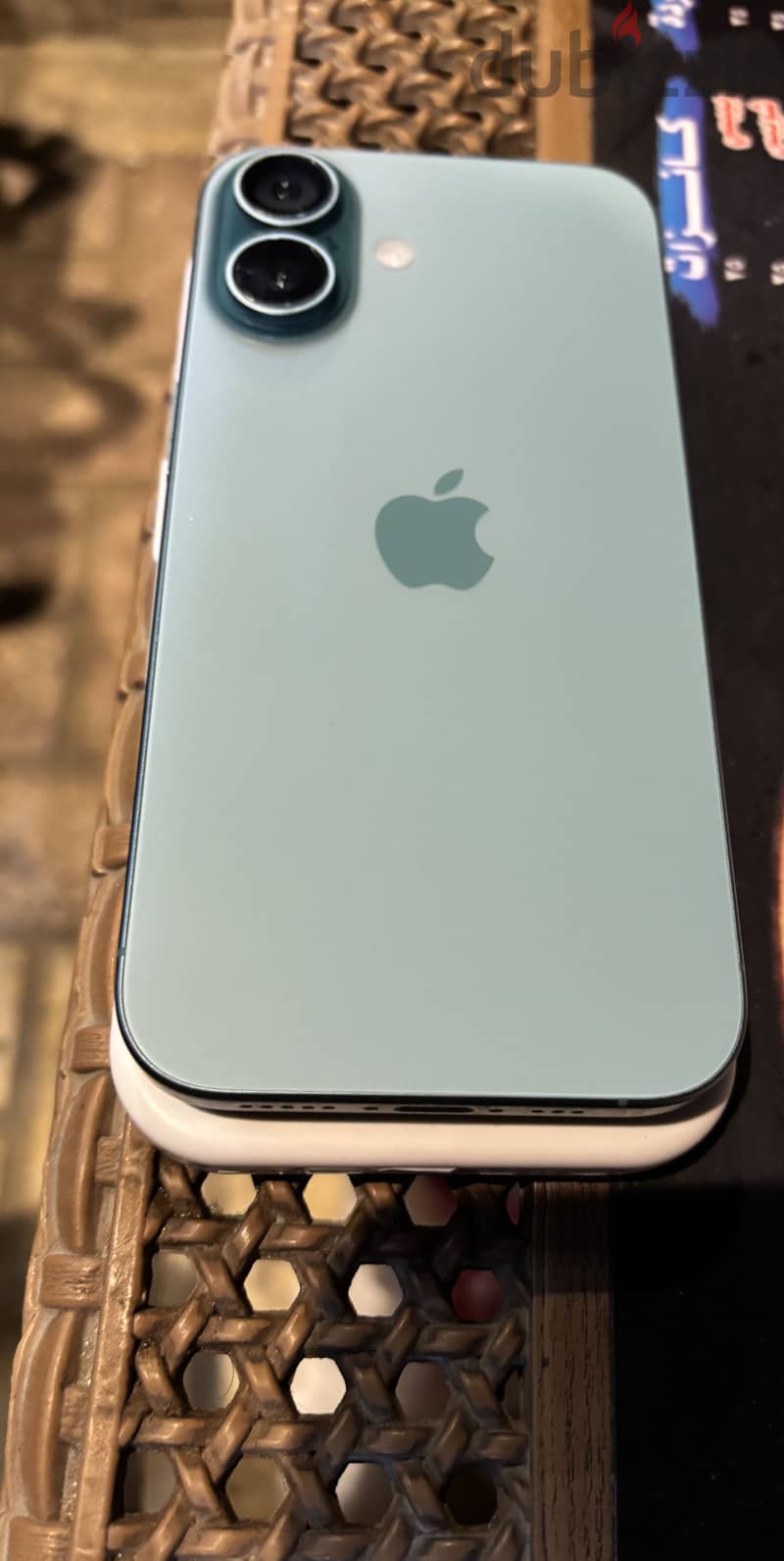 iPhone 16 like new 4