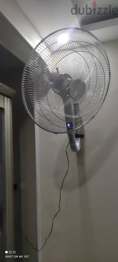 مروحة فريش شبح 9 سرعات بشاشة Fresh shabah 9 speeds