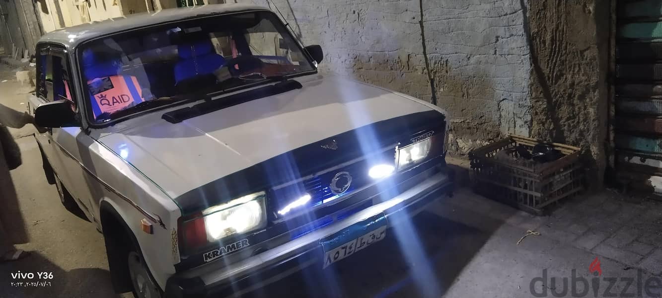 لادا 2105 1983