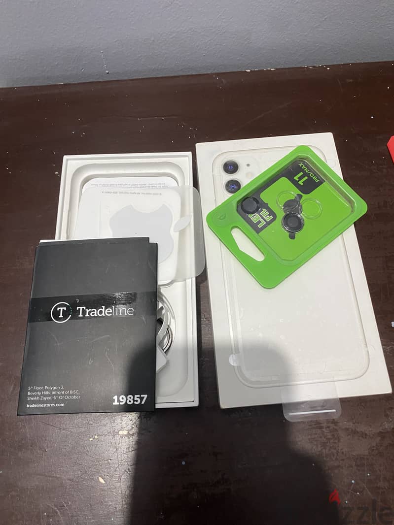 Apple - iPhone 11 3