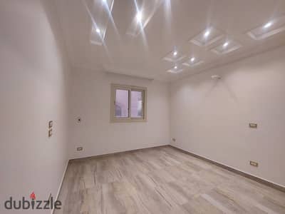 Exclusive duplex, first residence in villas of the neighborhoods near Saudi and the court, 5 rooms