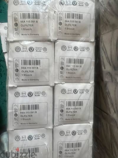 فلتر زيت أصلي Audi Volkswagen Skoda Seat رقم 06A115561B