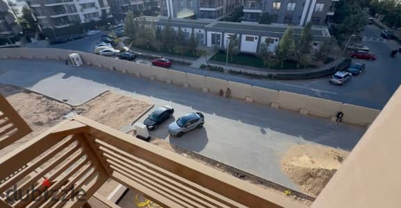 شقة استلام فوري كومبوند تاج سيتي مرحلة تاج جاردن القاهره الجديده مدينه مصر