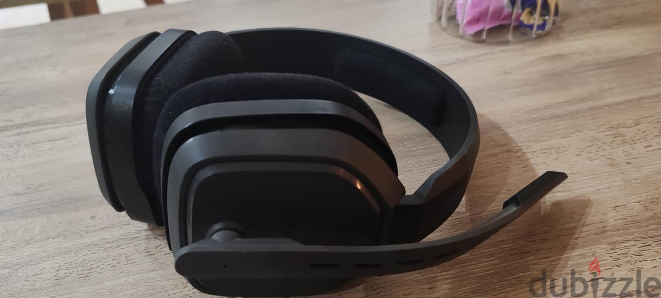 Astro A10 gaming headphones 5