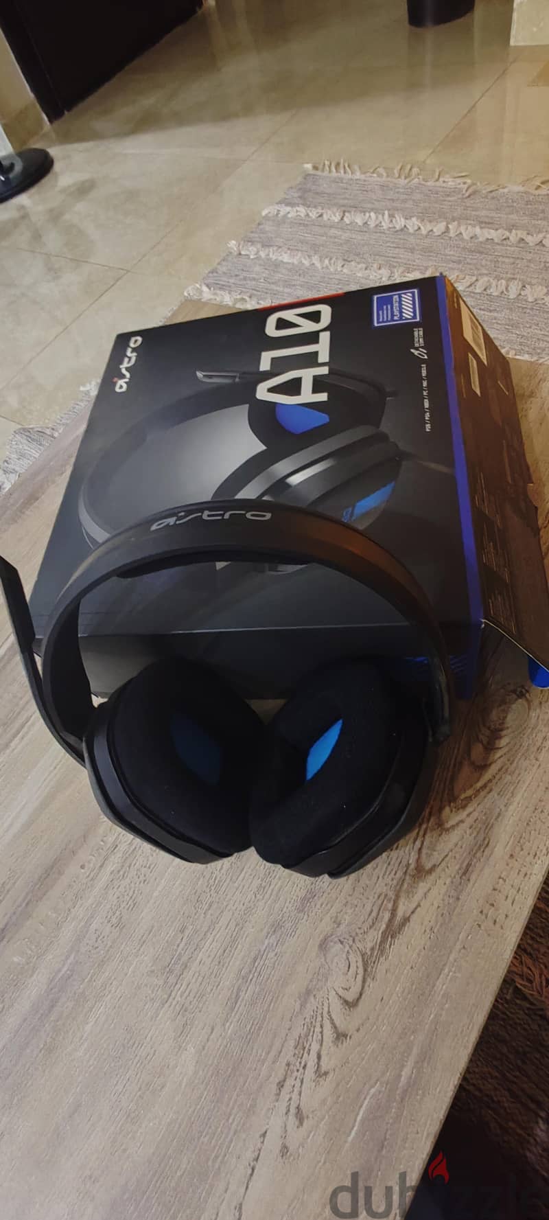 Astro A10 gaming headphones 6