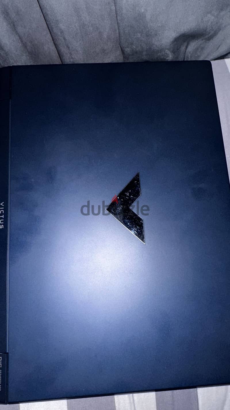 HP Victus 2