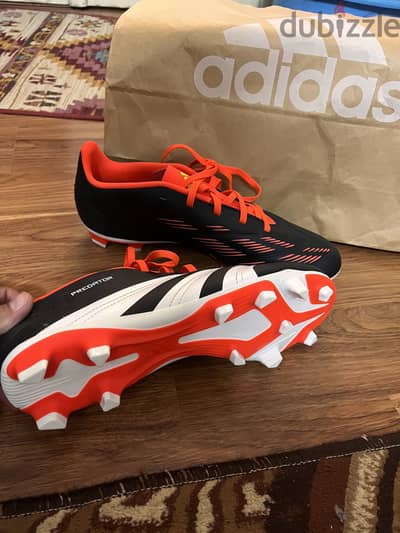 adidas Predator 24 club