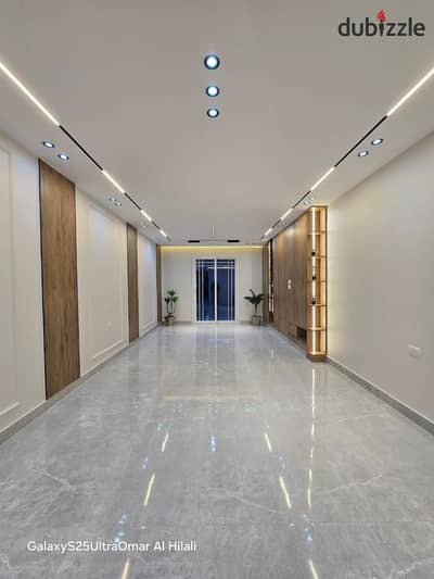 Apartment 165 meters facade middle, - Zone L -