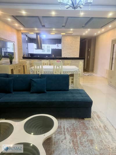 شقه مفروشة 140 متر للايجار في البنفسج عمارات في التجمع الاول بالقرب من Waterway