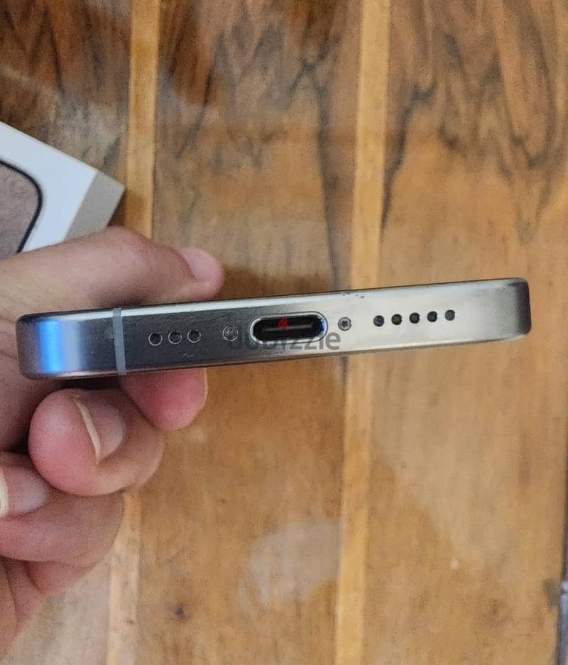 Apple - iPhone 15 Pro 2