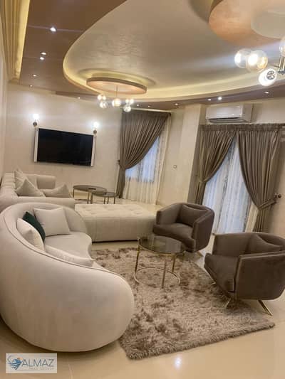 شقه مفروشة ١٧٥ متر للايجار في البنفسج عمارات في التجمع الاول بالقرب من The Waterway