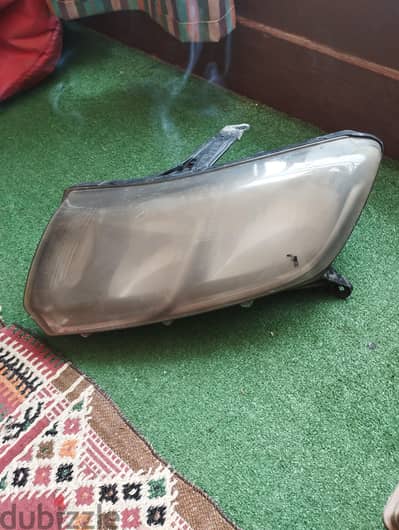 فانوس امامى رينو لوجان ٢٠١٦