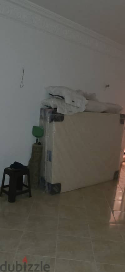 للبيع: ٢ مرتبة تاكي 160 سم جديدة