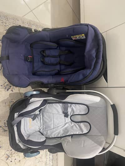 ٢ كارسيت بحالة جيدة جدا  carseat