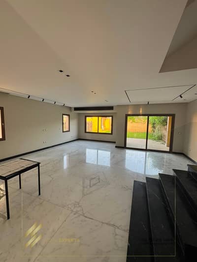 twin house for rent in mivida ultra super lux