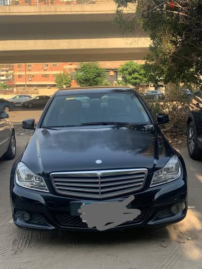 مرسيدس بنز سي 180 2012