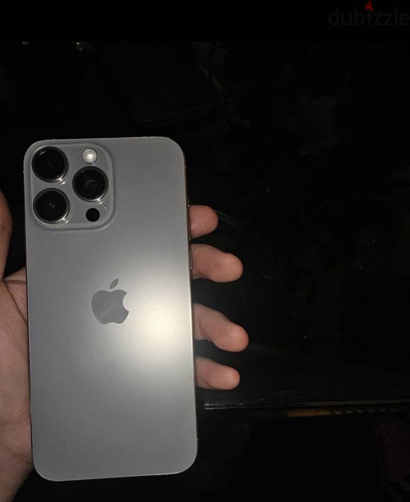 Apple - iPhone 15 Pro Max 2