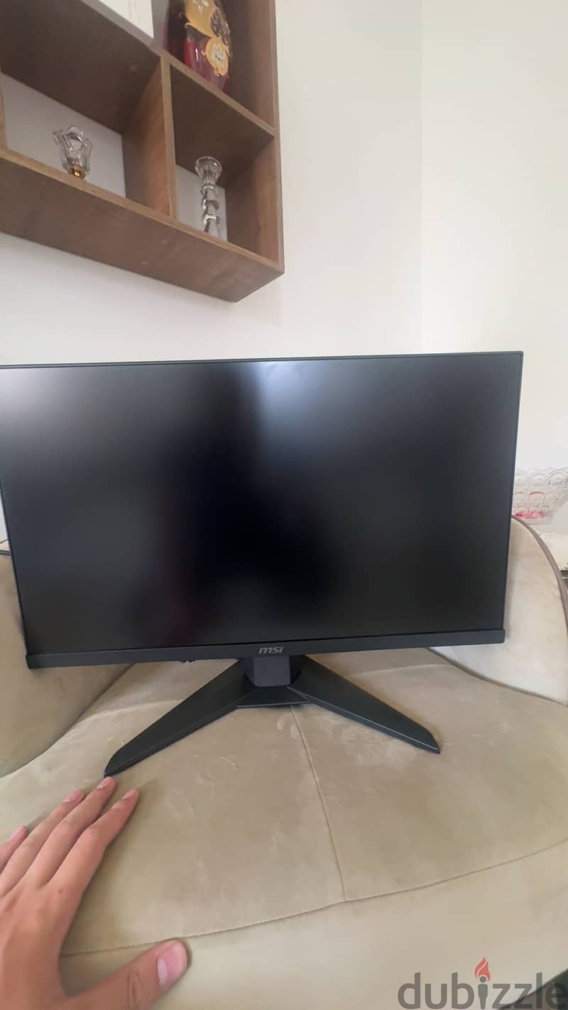 Monitor 1