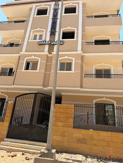  حدائق أكتوبر – السياحية أ، ثاني نمرة من الرئيسي، بحري مفتوح، بالقرب من طريق الفيوم، الممشى السياحي، وجميع الخدمات والمواصلات.