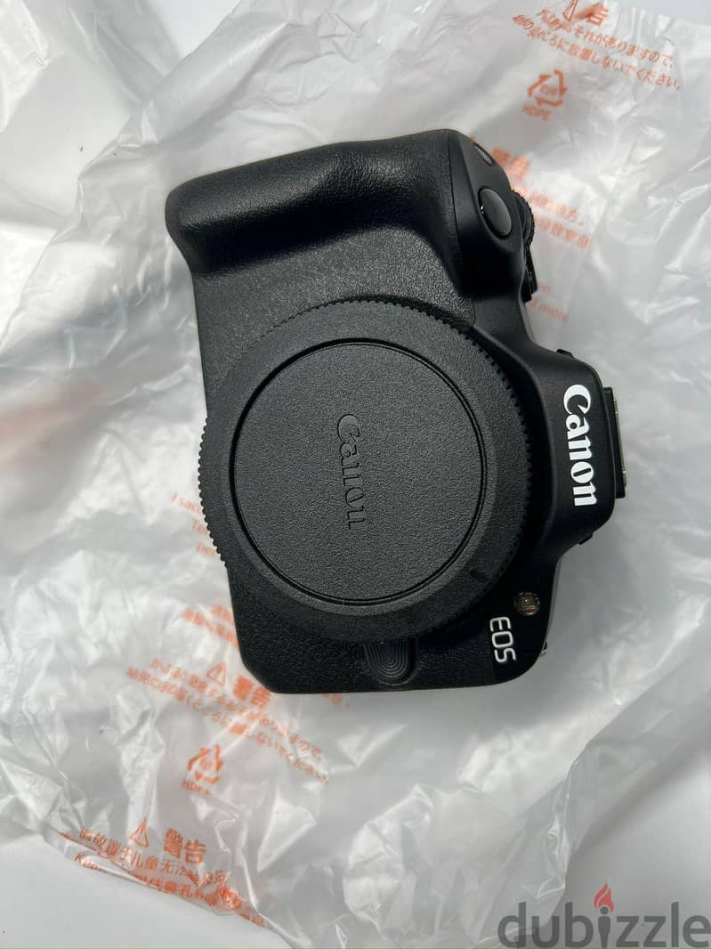 camera canon R50 1