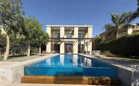فيلا فاخرة للبيع  داخل اليجريا سوديك فيو مفتوح ومميز على اللاند سكيب والطريق الصحراوي