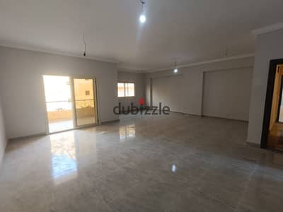 Apartment for rent near Green Hills Club and Youth Street, with gas and elevator
