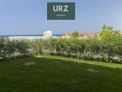 Ground-floor chalet with 200 sqm private garden private entrance First-row panoramic view fully finished Near Hacienda Mountain View La Vista
