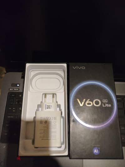 Vivo V60 lite 5G 12 ram كسر زيرو بالضمان والفاتورة من دريم