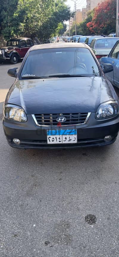Hyundai Verna 2012