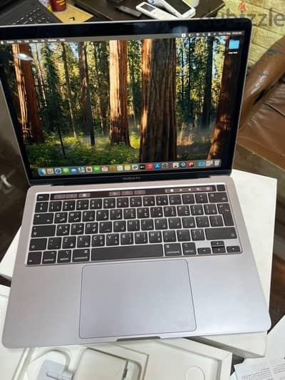 Mac book pro 2020كيبورد عربي انجليزي بالكارتونة