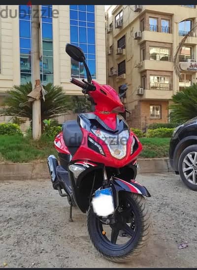 Scoter hawa r8