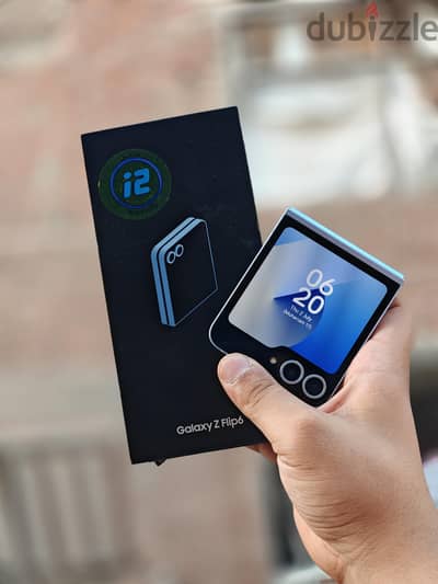 Samsung Z Flip 6 ضمان محلي حاله ممتازه خربيش فالشاشه الخارجيه 256/12