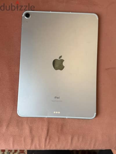 ipad air 4 256 gb cellular+wifi 4 ram no scratches (كسر زيرو)