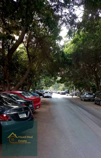 A very attractive apartment in the heart of Sarayat El Maadi for sale, suitable for residential use or investment with a monthly return.