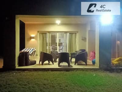 بسعر قابل للتفاوض سينيور شاليه تشطيب كامل بالفرش و التكييفات ريسيل فوري 222 م فيHacienda Bay – الساحل الشمالي Open view جاهز للمعاينه و الاستلام