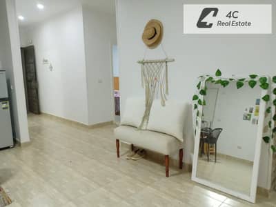 بسعر قابل للتفاوض سينيور شاليه تشطيب كامل بالفرش و التكييفات ريسيل فوري 222 م فيHacienda Bay – الساحل الشمالي Open view جاهز للمعاينه و الاستلام