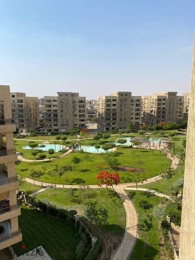شقة للبيع القاهرة الجديدة التجمع الخامس ذا سكوير الجولدن سكوير بالقرب من الجامعة الأمريكية فيو لاندسكيب تشطيب كامل جاهزة للسكن