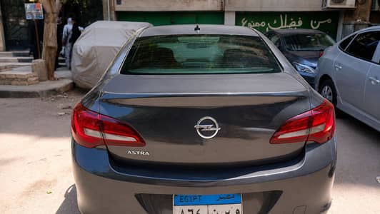 Opel Astra 2016