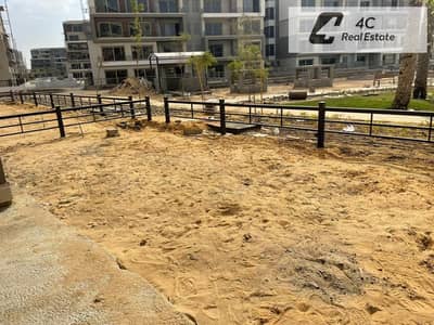 شقة ارضي بجاردن للبيع 142متر معاها جاردن 65متر استلام فوري مكان مميز جدا