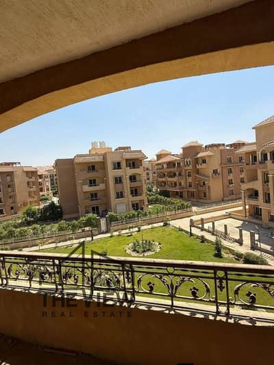 شقه مميزه للبيع في كمبوند الخمائل  EL Khamayel Compound  بحري على لاندسكيب تشطيب الترا لوكس  دور متكرر واسانسير  170 م - الشيخ زايد_ EL Shiekh zayed