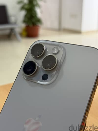 Apple - iPhone 16 Pro Max